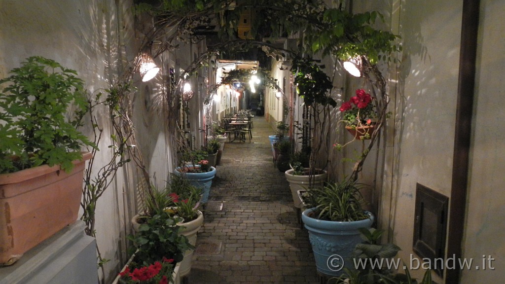 DSCN8721.JPG - Vicolo di Lipari